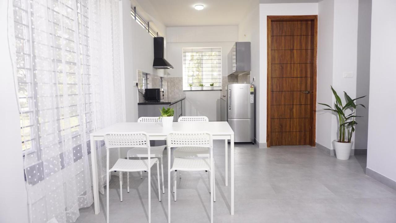 Dayone Suites Bangalore Eksteriør bilde